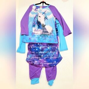 New w/ Tags. St Eve Girls 3 Piece Unicorn Sleep Set. Size 14/16